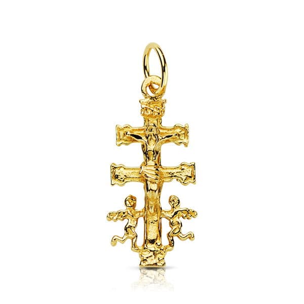 9K CRUZ ORO AMARILLO CARAVACA CON CRISTO. MEDIDA: 24 X 11 MM