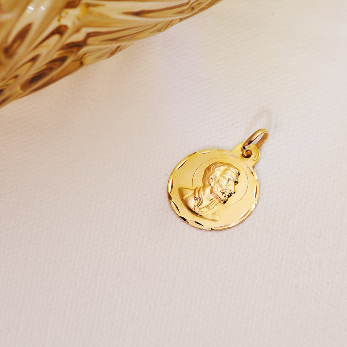 18K MEDALLA ORO AMARILLO SAN FRANCISCO JAVIER TALLADA 18 MM