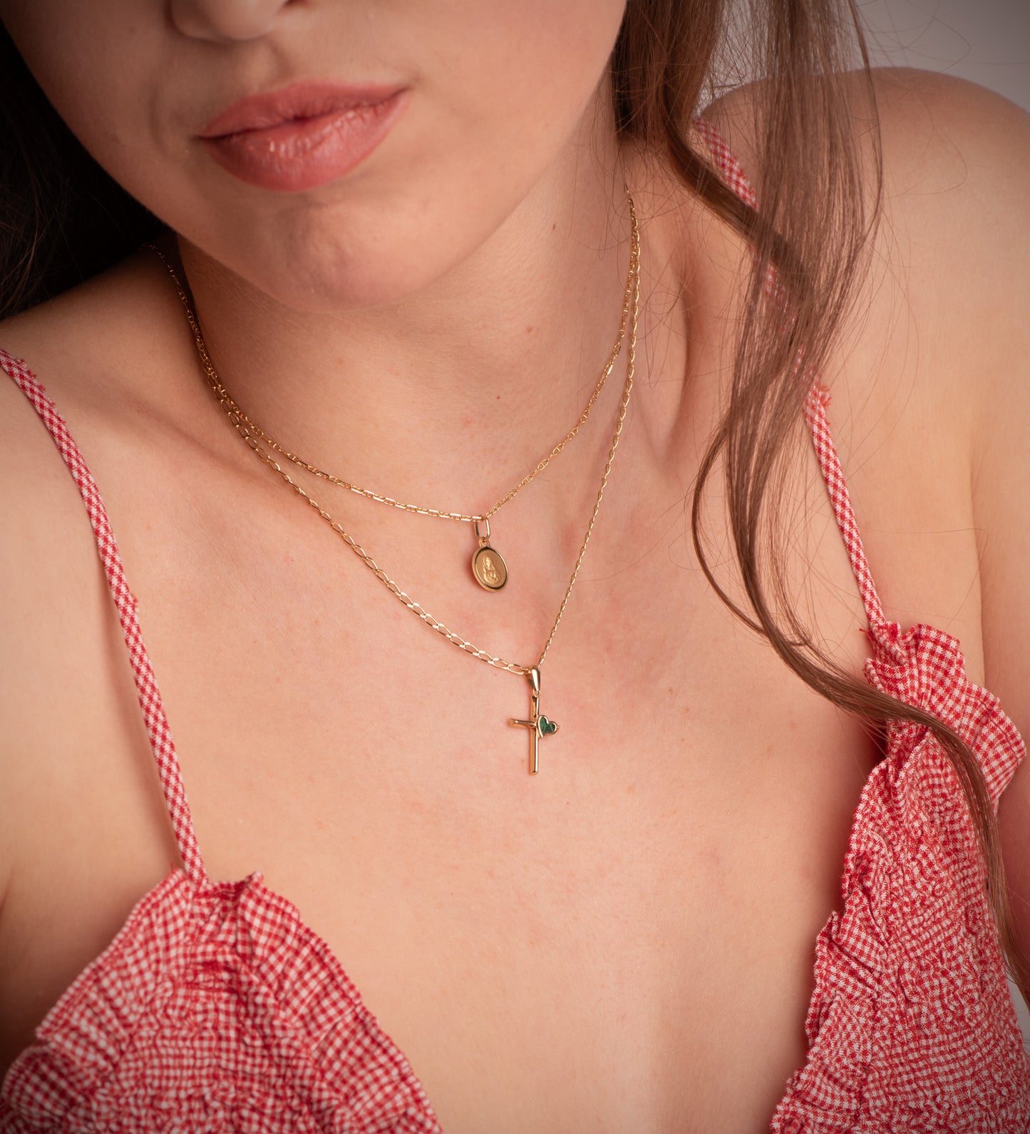 18K MEDALLA ESCAPULARIO ORO AMARILLO BISEL VIRGEN DEL CARMEN Y CORAZON DE JESUS 10 MM